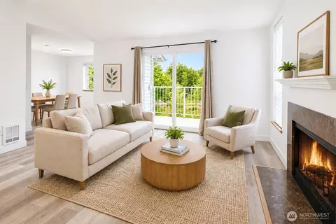 7453 Newcastle Golf Club Rd #J301, Newcastle, WA 98059