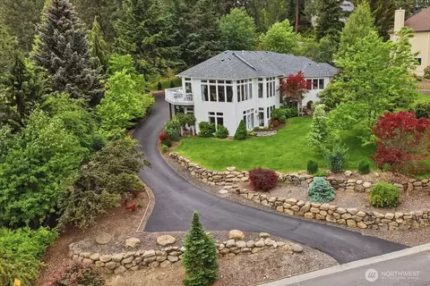 4913 S Bella Vista Dr, Veradale, WA 99037