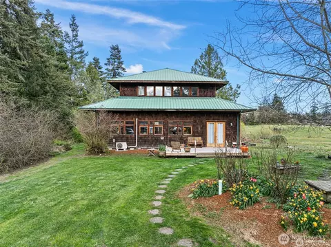 651 E Marrowstone Rd, Nordland, WA 98358
