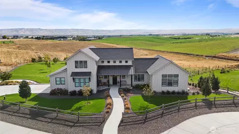 125 Ponderosa Ct, Walla Walla, WA 99362