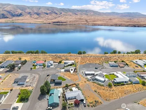 407 Island Vw SW, Mattawa, WA 99349