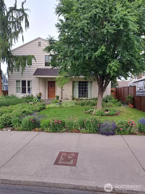 19 N Garfield Ave, Wenatchee, WA 98801