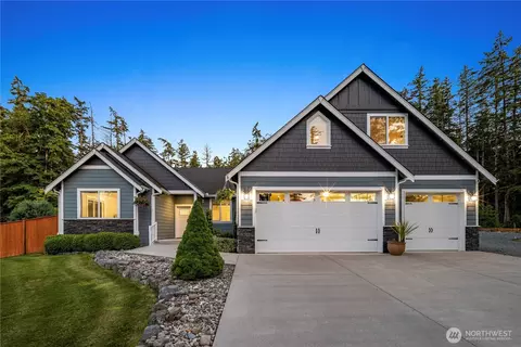 520 Konnerup Ct, Camano Island, WA 98282