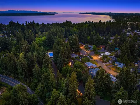 604 S 302nd St, Federal Way, WA 98003