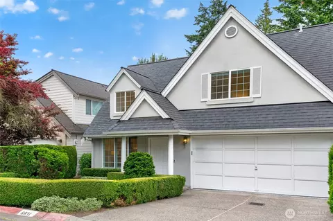 6831 117th Ave NE, Kirkland, WA 98033