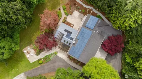 25119 NE 18th St, Sammamish, WA 98074