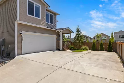 4265 71st Dr NE, Marysville, WA 98270