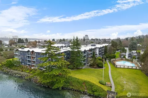 2500 Canterbury Ln E #204, Seattle, WA 98112