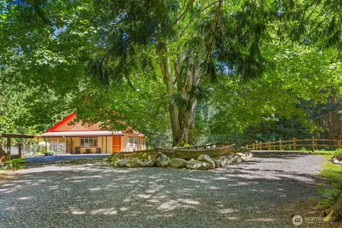 8234 Flagler Rd, Nordland, WA 98358