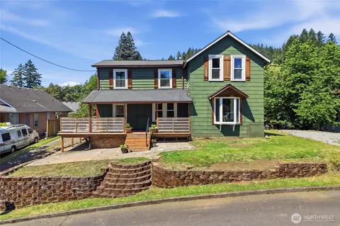 1313 NW Couch St, Camas, WA 98607