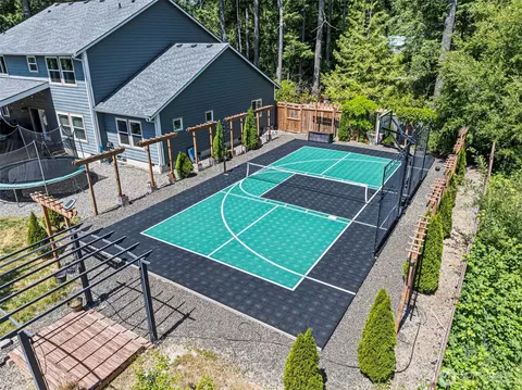10810 130th St NW, Gig Harbor, WA 98329