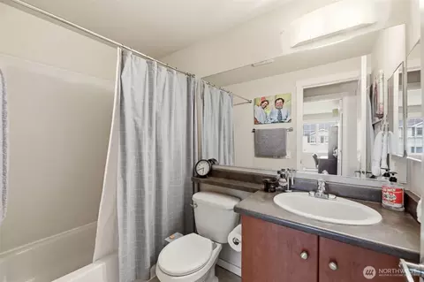 Bath - 12404 E Gibson Rd #H301, Everett, WA 98204 photo 1 of 2