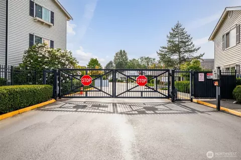 View/Area - 12404 E Gibson Rd #H301, Everett, WA 98204 photo 1 of 1