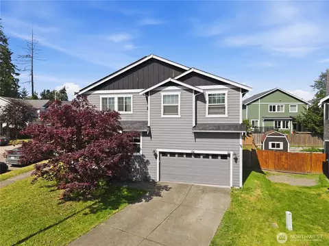 1335 E 51st St, Tacoma, WA 98404