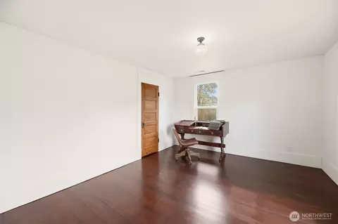 Bedroom - 307 Maple St, Hamilton, WA 98255 photo 7 of 7