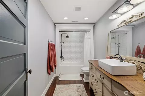 Bath - 307 Maple St, Hamilton, WA 98255 photo 3 of 4