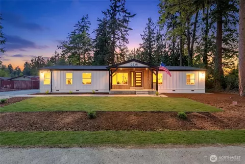 12215 58th Ave E, Puyallup, WA 98373