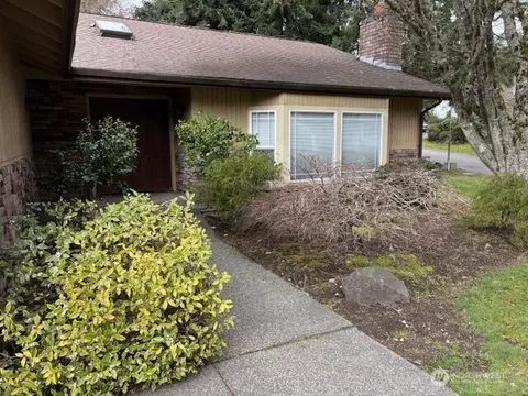 104 Lila Ct, Steilacoom, WA 98388