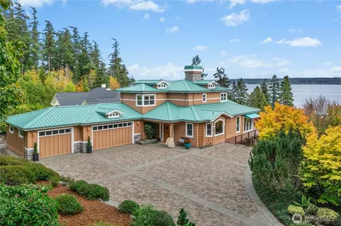 21322 NE President Point Rd, Kingston, WA 98346