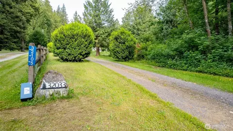 32033 Brandstrom Rd, Stanwood, WA 98292