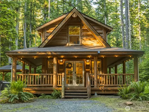 7482 Miller Way, Deming, WA 98244