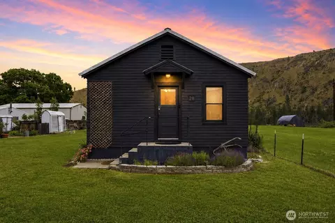 28 Main St, Methow, WA 98834