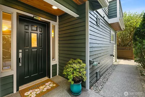 3607 22nd Ave W #A, Seattle, WA 98199