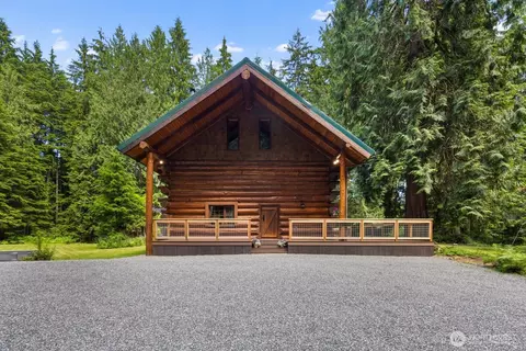129 N Lake Roesiger Rd, Snohomish, WA 98290