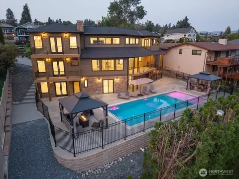 755 Wapato Way, Manson, WA 98831