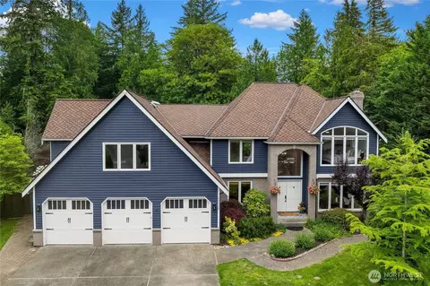 24520 NE 11th Pl, Sammamish, WA 98074