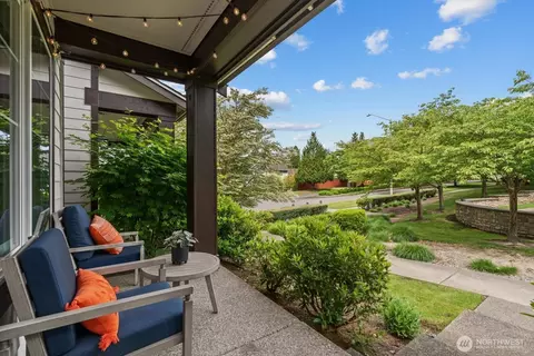15652 NE 103rd Ct #103, Redmond, WA 98052