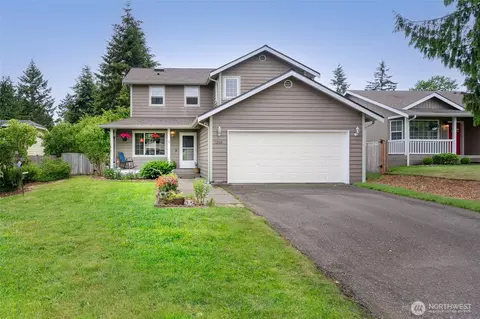 7318 E Raintree Ln, Port Orchard, WA 98366