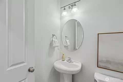 Bath - 3028 183rd Pl SE, Bothell, WA 98012 photo 1 of 3