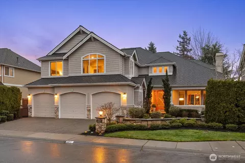 2211 204th Pl NE, Sammamish, WA 98074