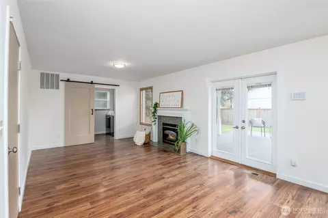 Living - 20208 81st Avenue Ct E, Spanaway, WA 98387 photo 2 of 3