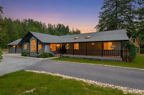 221 Russell Rd, Snohomish, WA 98290