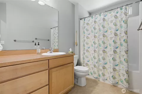 Bath - 17747 89th Ct NE, Bothell, WA 98011 photo 3 of 3