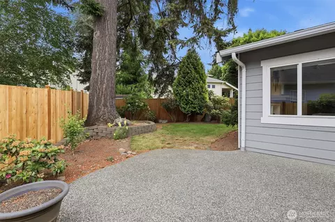 Exterior - 17747 89th Ct NE, Bothell, WA 98011 photo 6 of 6
