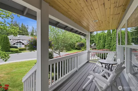 Exterior - 17747 89th Ct NE, Bothell, WA 98011 photo 4 of 6