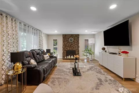 4407 62nd St NW, Gig Harbor, WA 98335