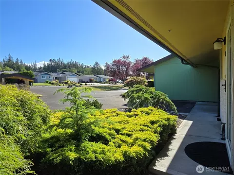 Exterior - 1301 S 3rd Ave #2B, Sequim, WA 98382 photo 2 of 10