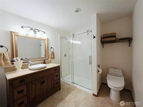 Bath - 1301 S 3rd Ave #2B, Sequim, WA 98382 photo 1 of 2