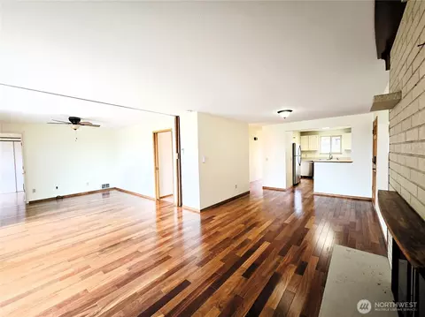 Living - 1301 S 3rd Ave #2B, Sequim, WA 98382 photo 1 of 6
