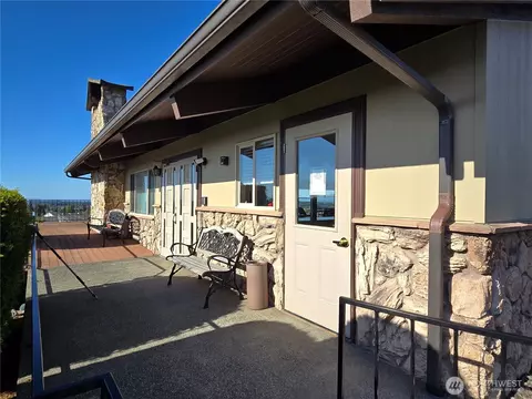 Exterior - 1301 S 3rd Ave #2B, Sequim, WA 98382 photo 5 of 10