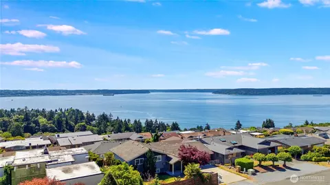 5530 Frances Ave NE, Tacoma, WA 98422