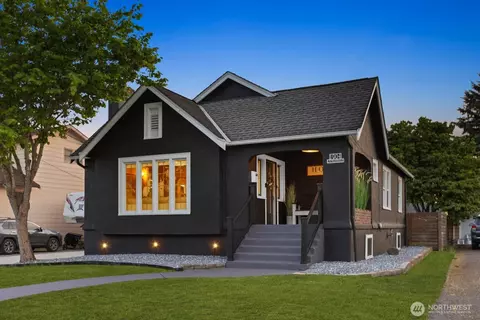 1904 Lafromboise St, Enumclaw, WA 98022