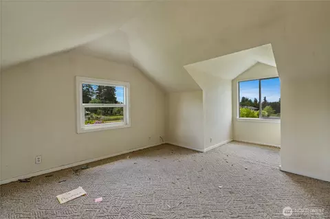 Bedroom - 42410 264th Ave SE, Enumclaw, WA 98022 photo 5 of 8