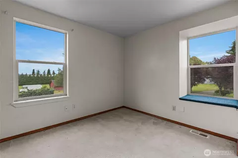 Bedroom - 42410 264th Ave SE, Enumclaw, WA 98022 photo 8 of 8