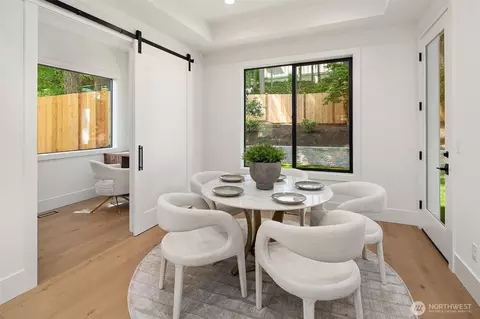 Dining - 2425 153rd Ave SE, Bellevue, WA 98007 photo 1 of 3