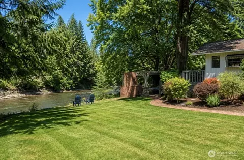 24416 SE 246th St, Maple Valley, WA 98038